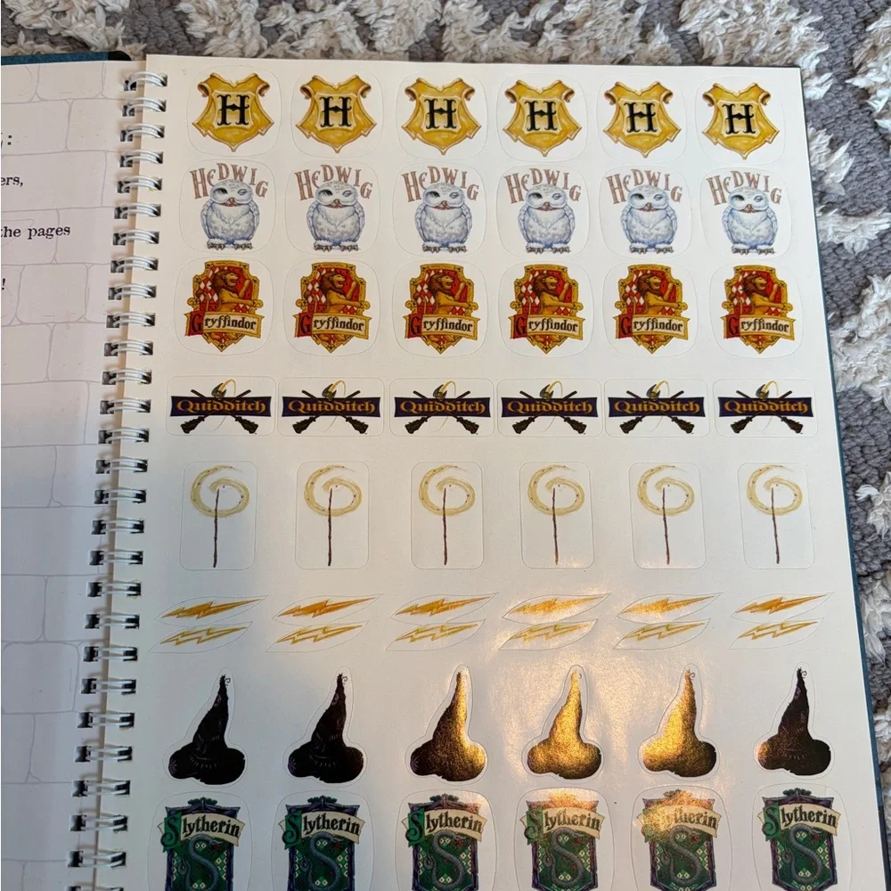 Harry Potter Books (Set of Two) Poster Book and Journal Hogwarts Gryffindor